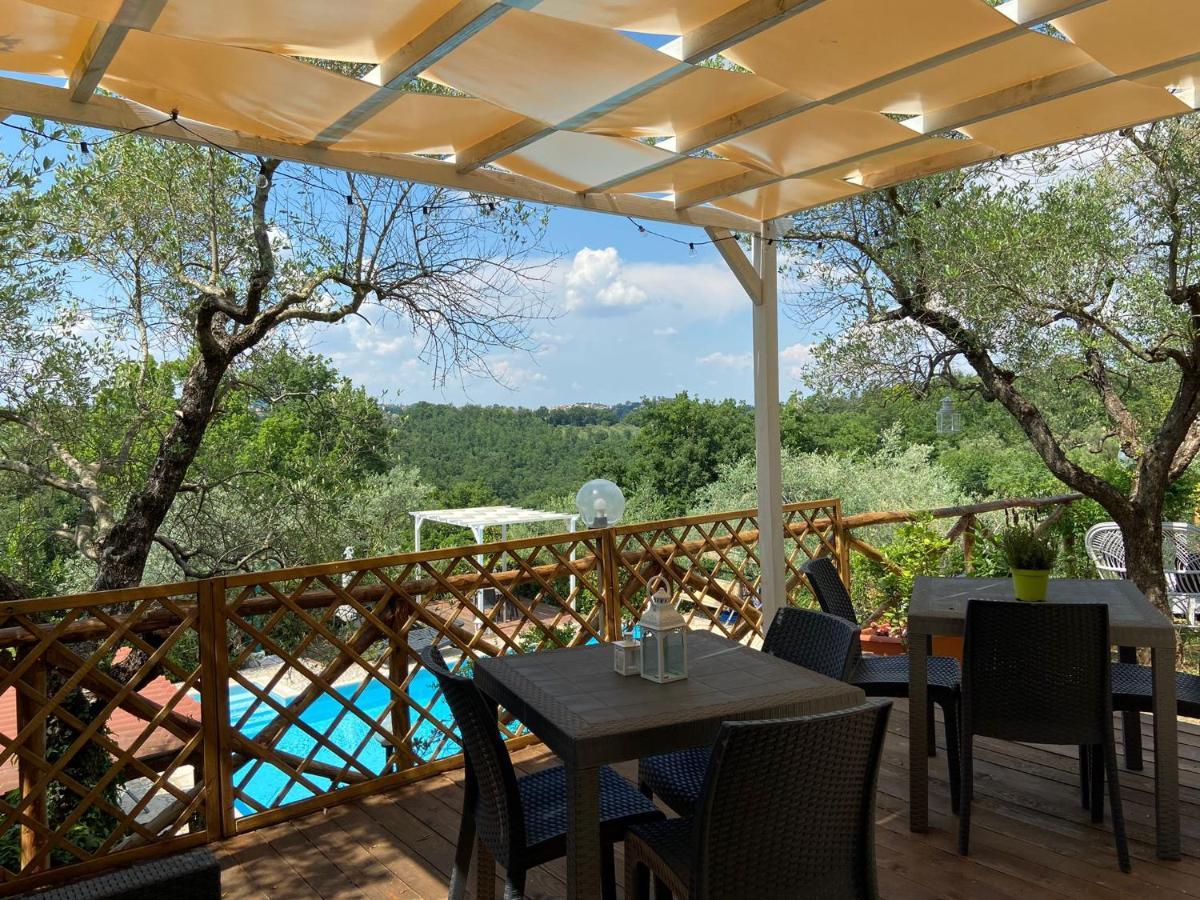 Il Poggio Degli Ulivi Apartment Collicello Luaran gambar