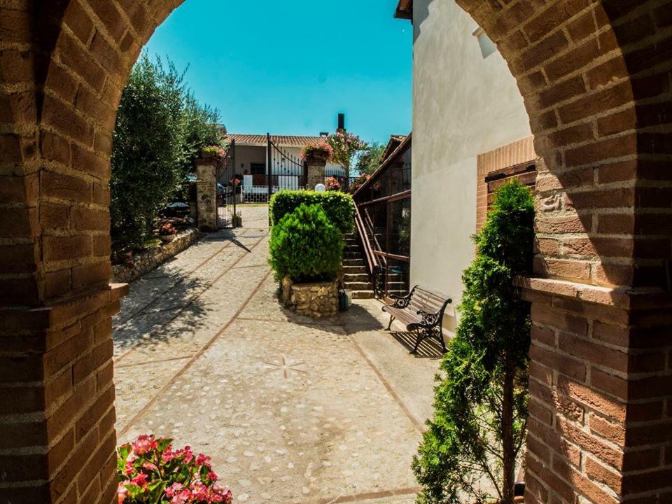 Il Poggio Degli Ulivi Apartment Collicello Luaran gambar
